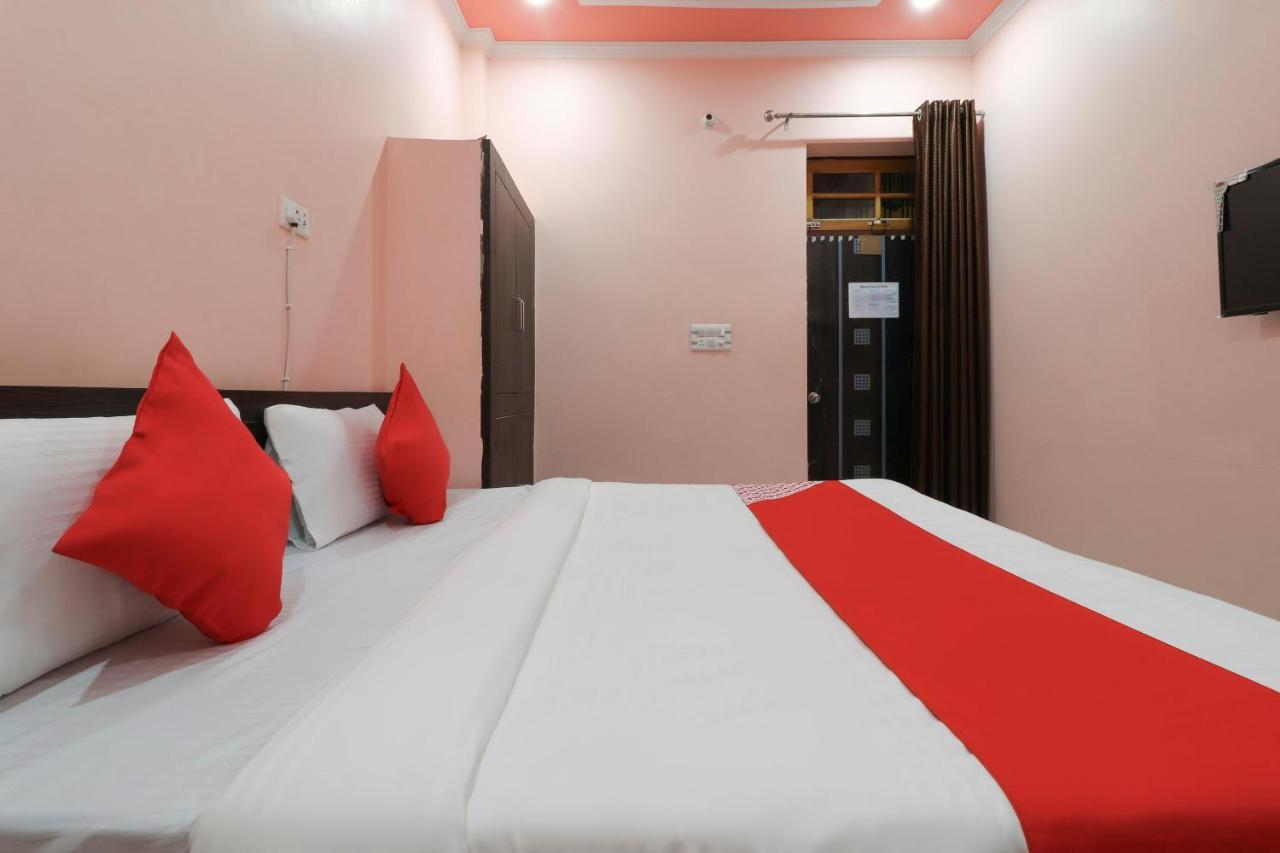 Oyo Hotel Aryan Galaxy Bhauli Екстер'єр фото