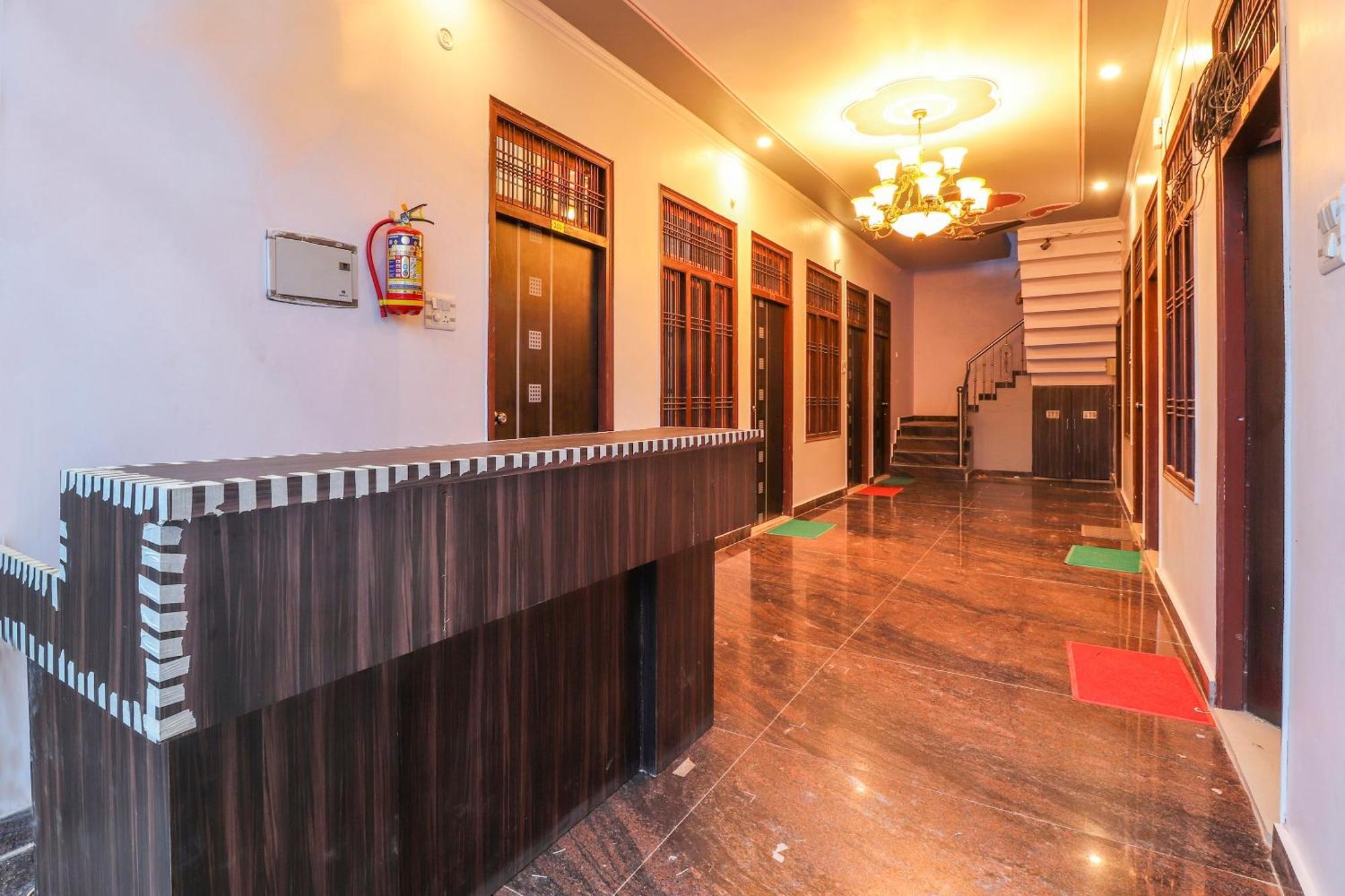 Oyo Hotel Aryan Galaxy Bhauli Екстер'єр фото