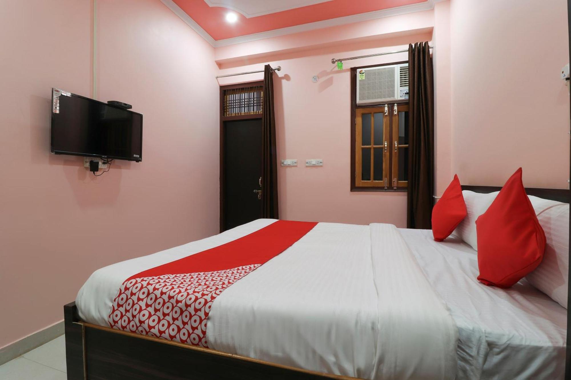 Oyo Hotel Aryan Galaxy Bhauli Екстер'єр фото